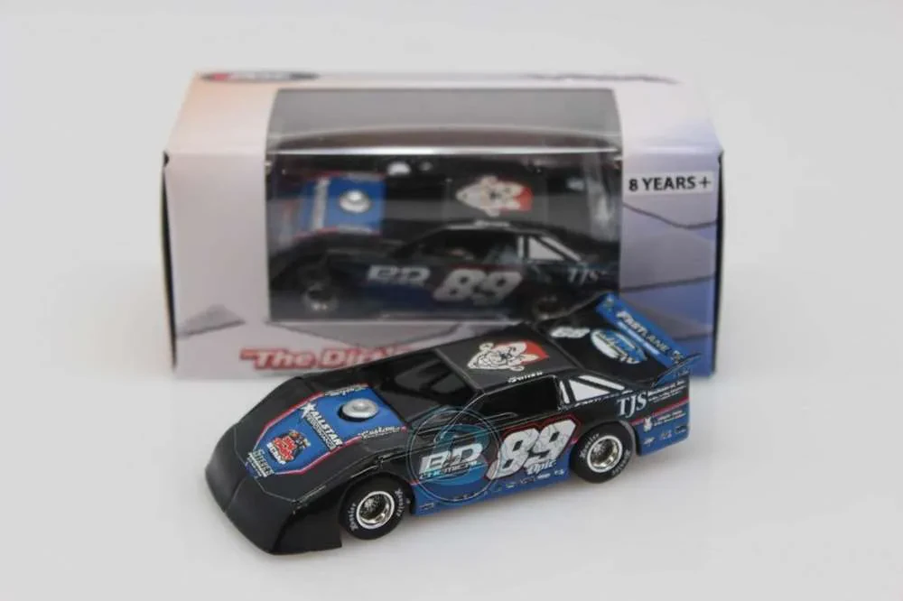 img/3010_164-dirt-late-model-diecast-cars-a-collectors-dream.webp
