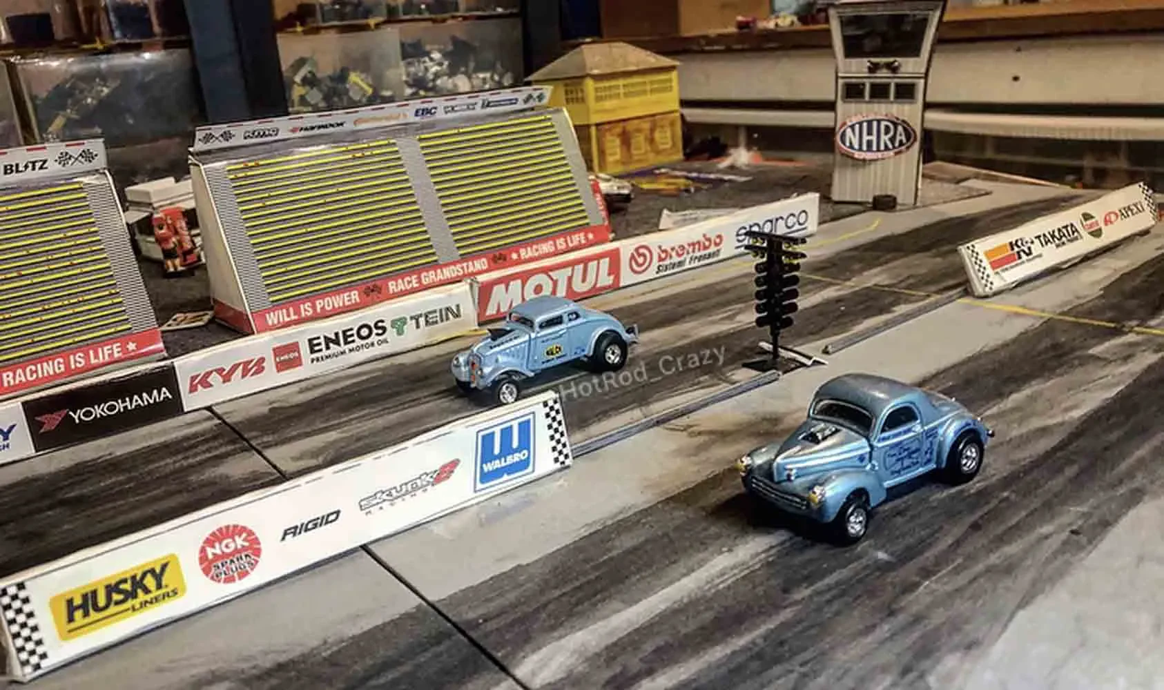 Custom diecast drag racing track design 2024