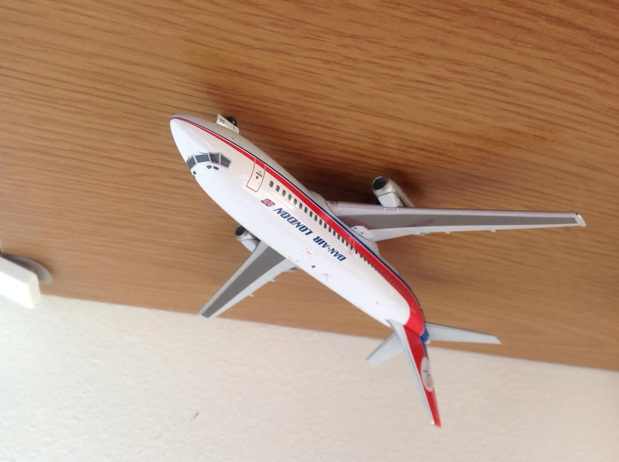 img/3030_diecast-model-aircraft-forums-your-gateway-to-the-hobby.webp