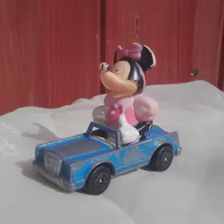 img/3086_minnie-mouse-diecast-cars-a-collectors-delight.webp