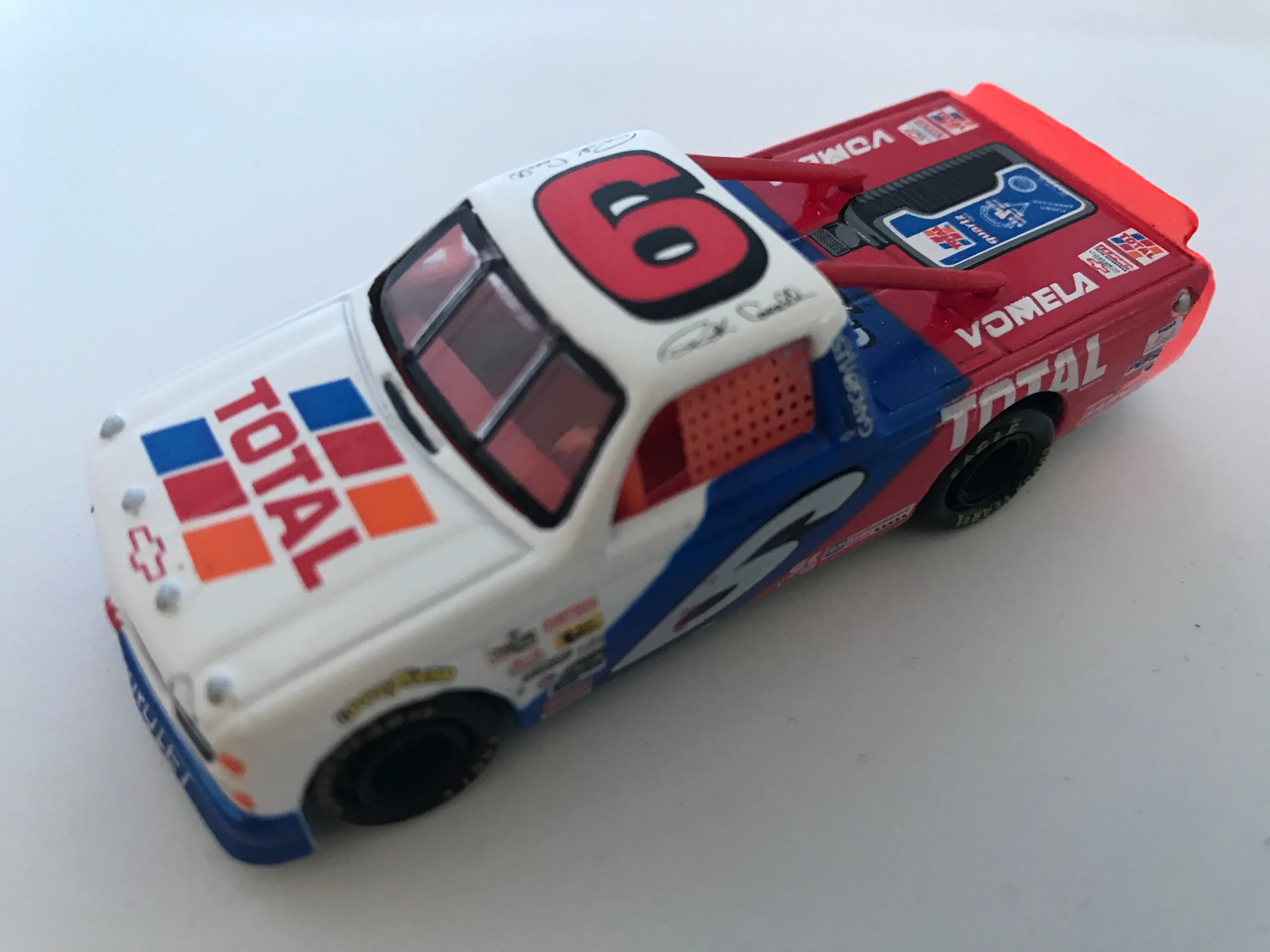 img/3089_1995-nascar-diecast-cars-a-collectors-dream.webp