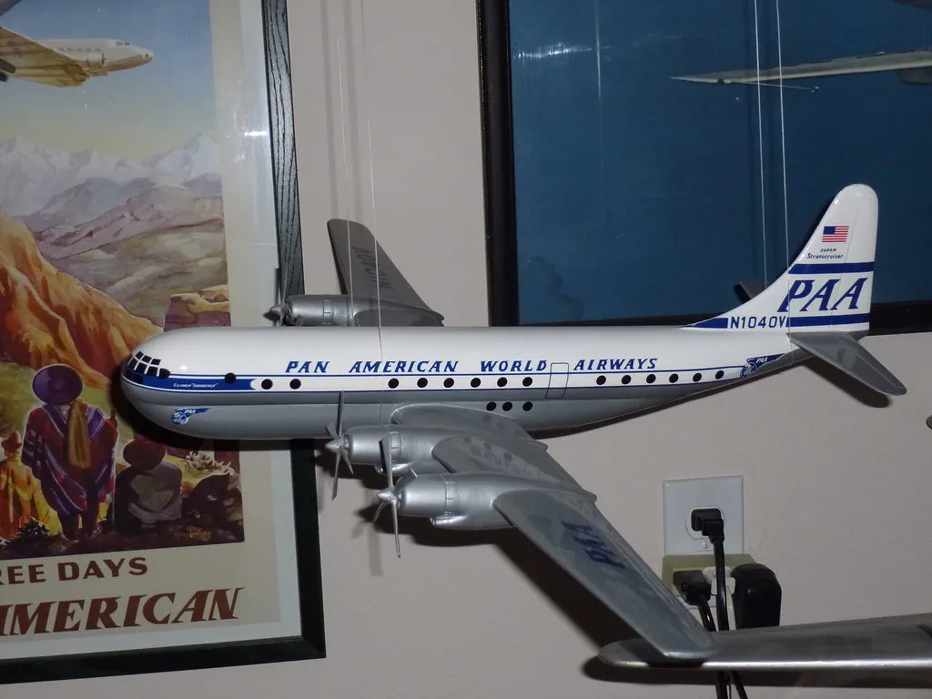 img/3100_diecast-aircraft-models-your-guide-to-the-world-of-tiny-planes.webp
