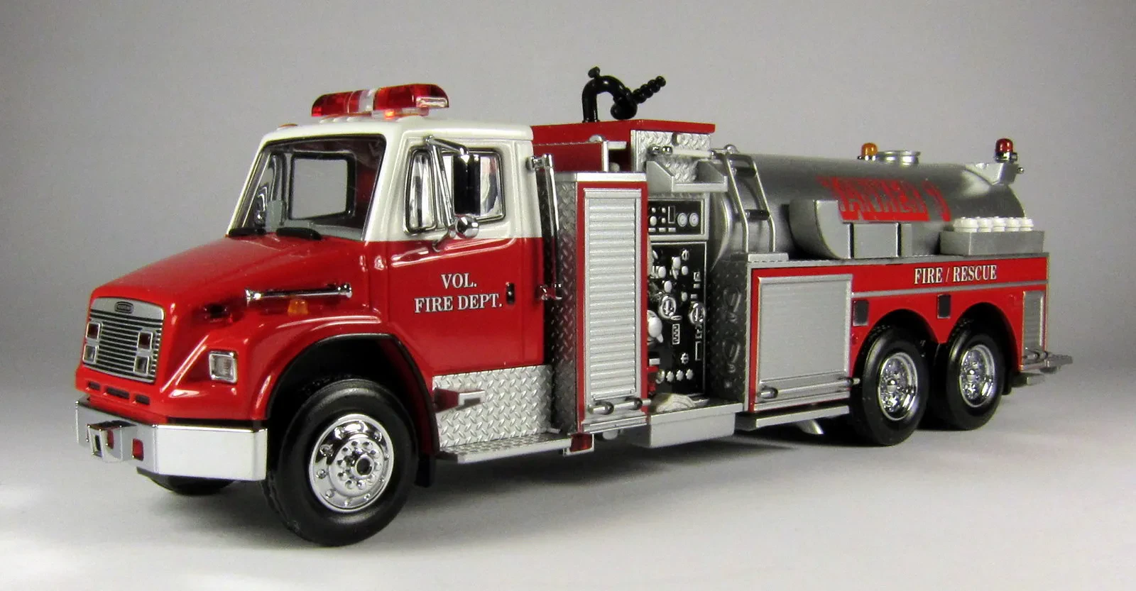 Freightliner diecast model