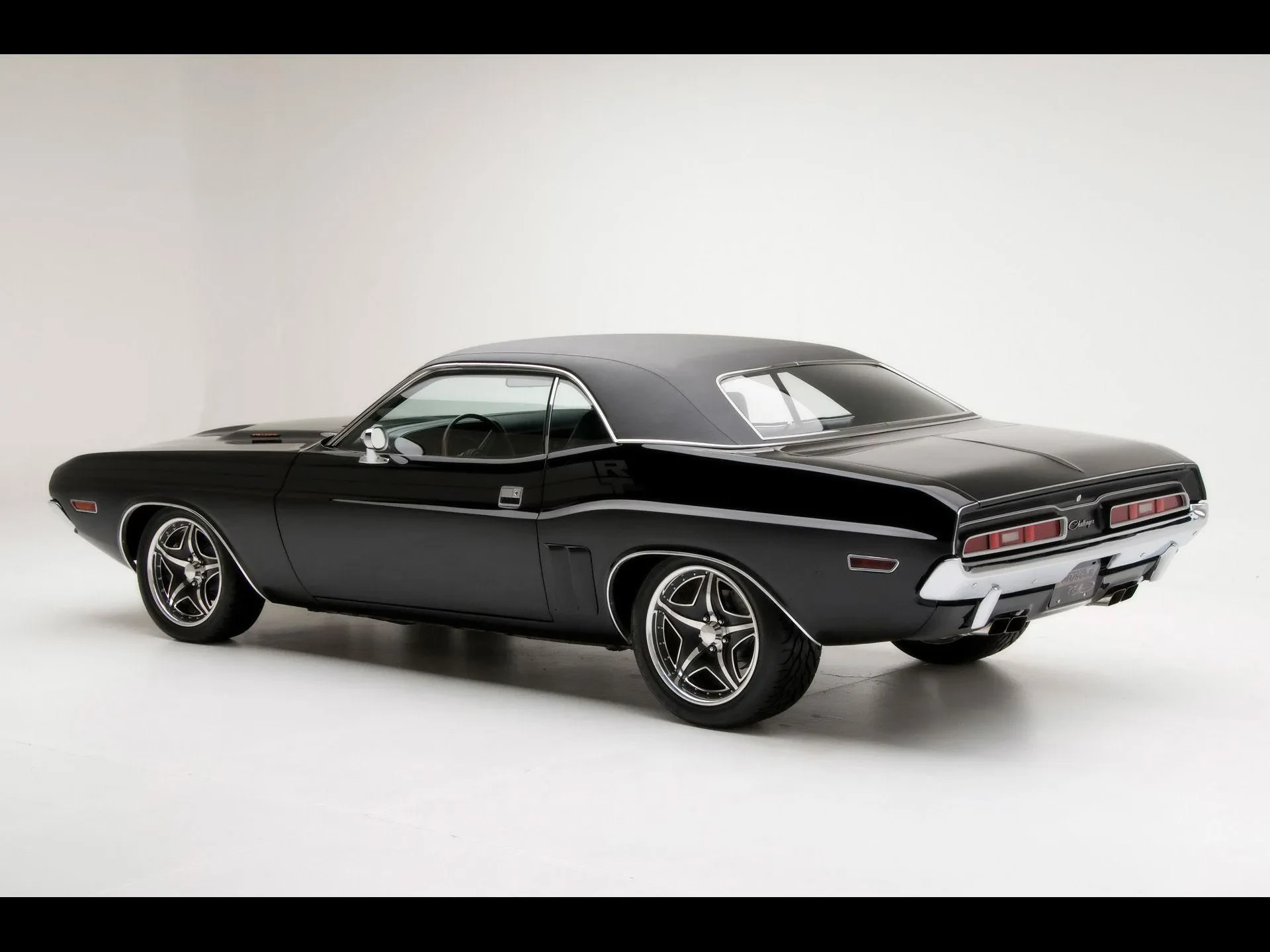 Classic Muscle Cars Display