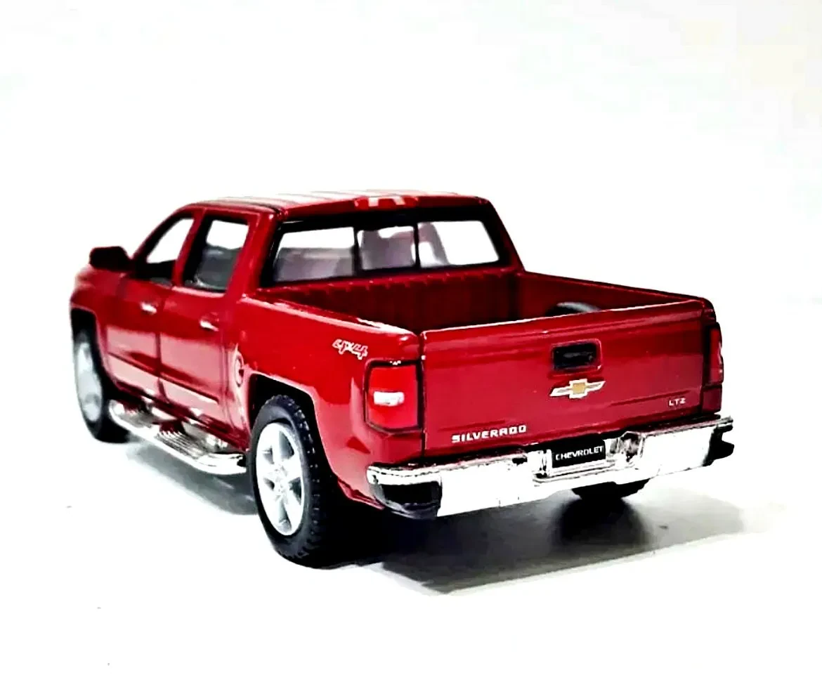 img/3195_chevrolet-silverado-diecast-trucks-a-collectors-dream.webp