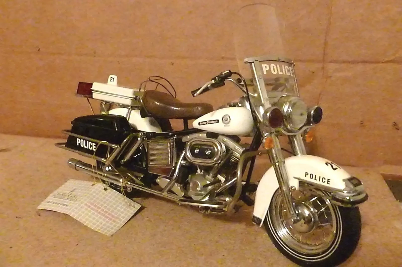 img/3230_moto-diecast-a-collectors-guide-to-tiny-metal-bikes.webp