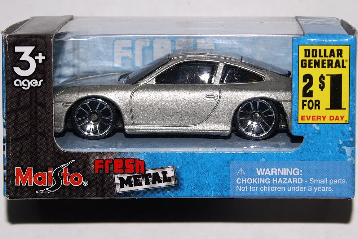 Displaying a Maisto diecast collection