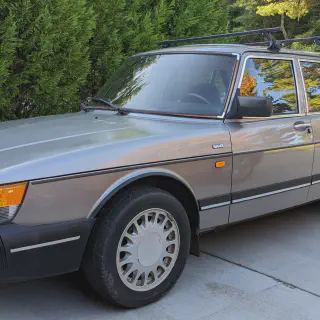 img/3267_saab-900-diecast-models-a-collectors-dream.webp