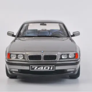 img/3292_bmw-740i-diecast-models-a-collectors-dream.webp