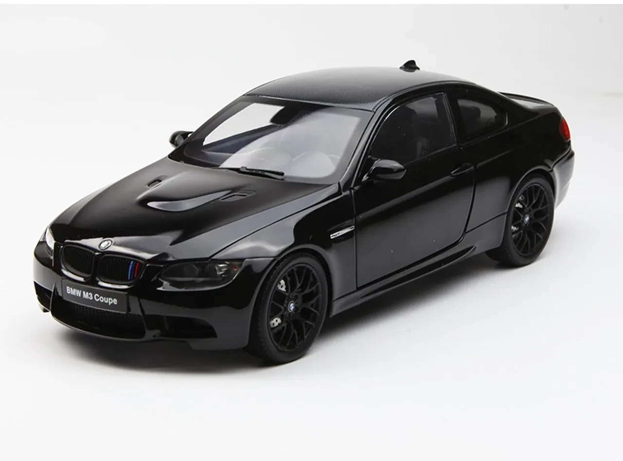 Kyosho BMW 740i diecast model