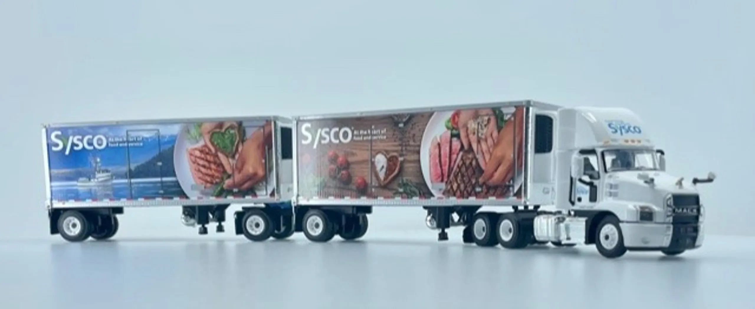 img/3293_1-64-diecast-pickup-trucks-a-collectors-delight.webp