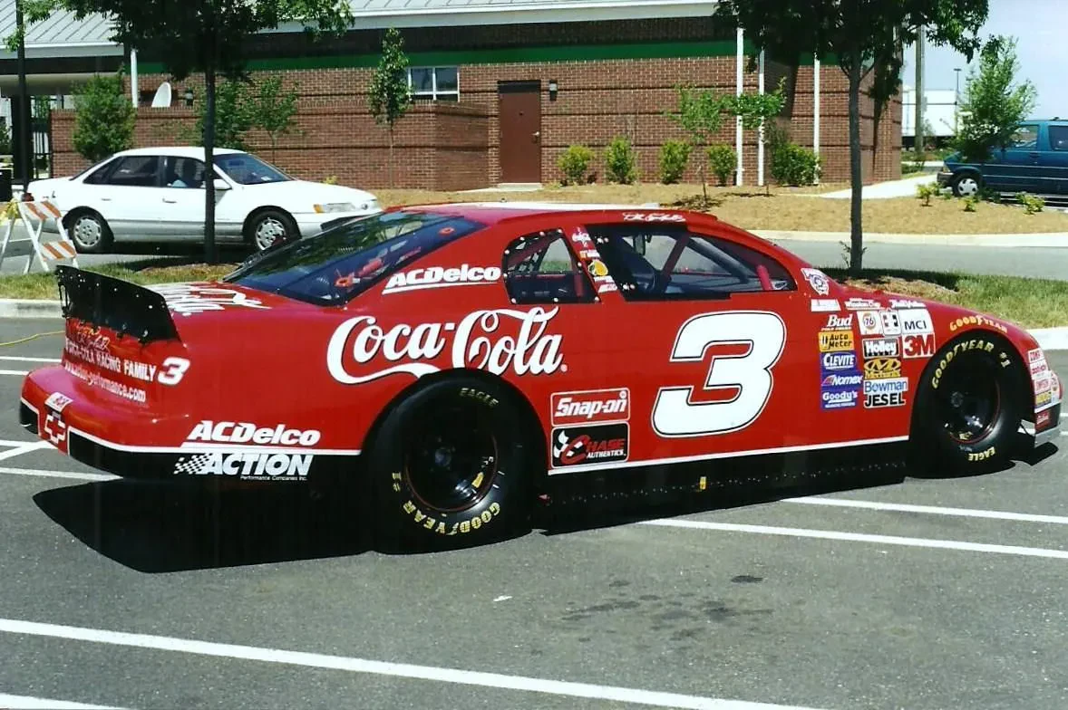 img/3305_dale-earnhardt-jrs-coca-cola-diecast-cars-a-collectors-dream.webp