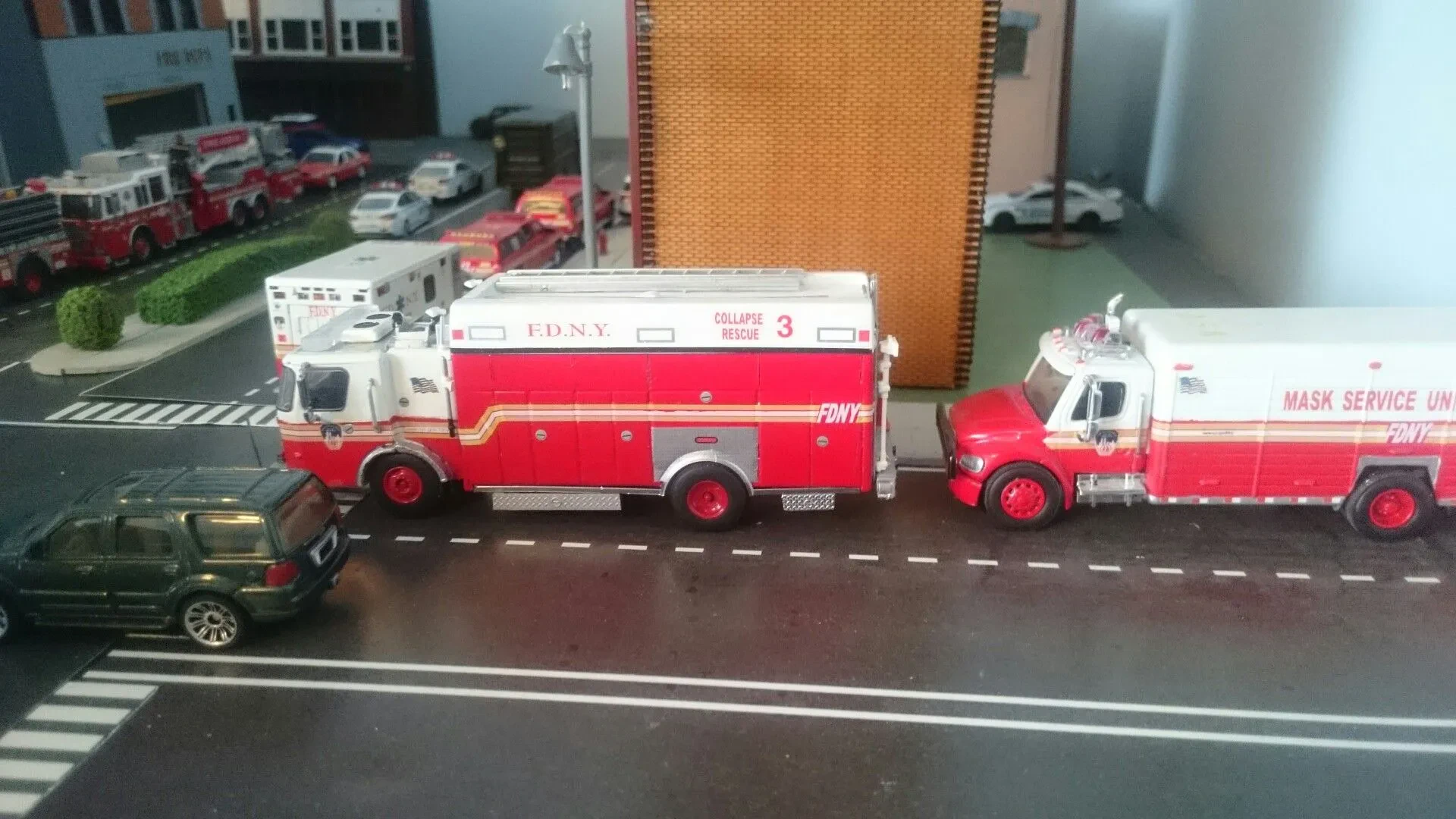 164 scale diecast SUV