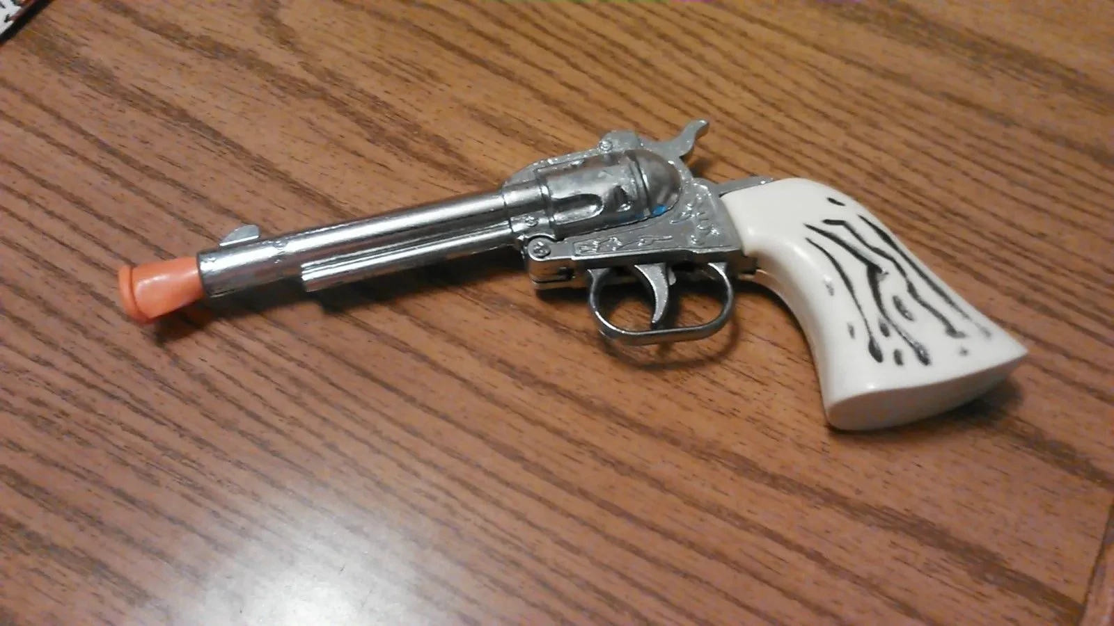 Vintage diecast toy pistol box