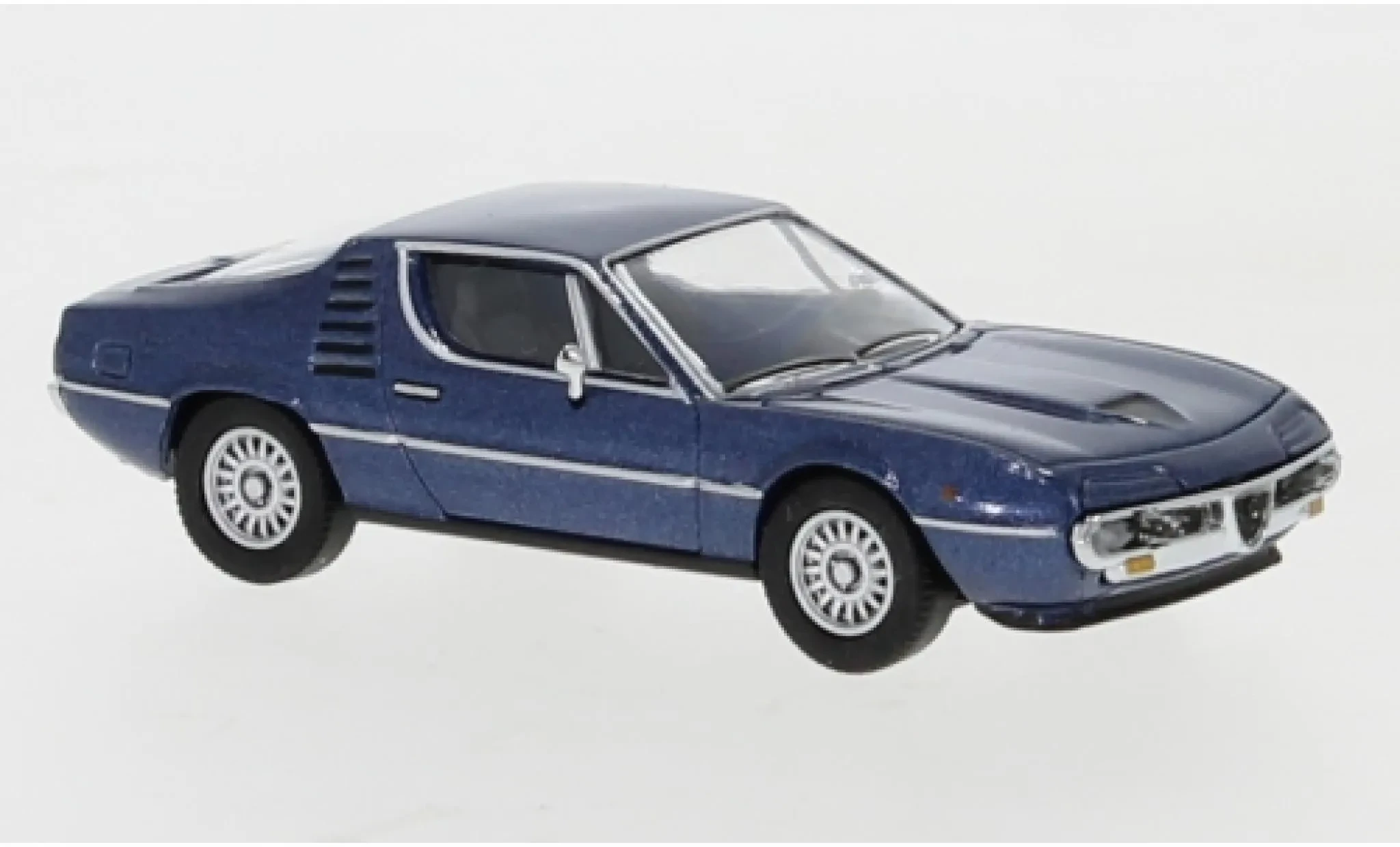 Alfa Romeo Montreal diecast model