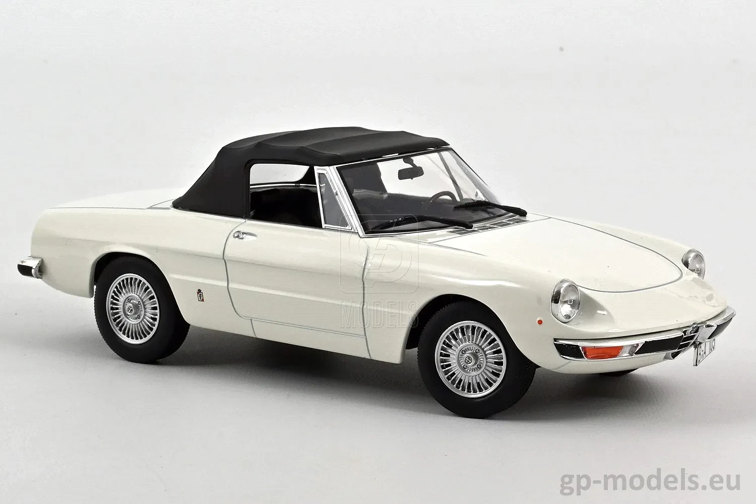 Alfa Romeo Spider diecast model