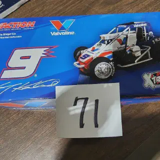 img/3355_kasey-kahne-diecast-cars-a-collectors-dream.webp