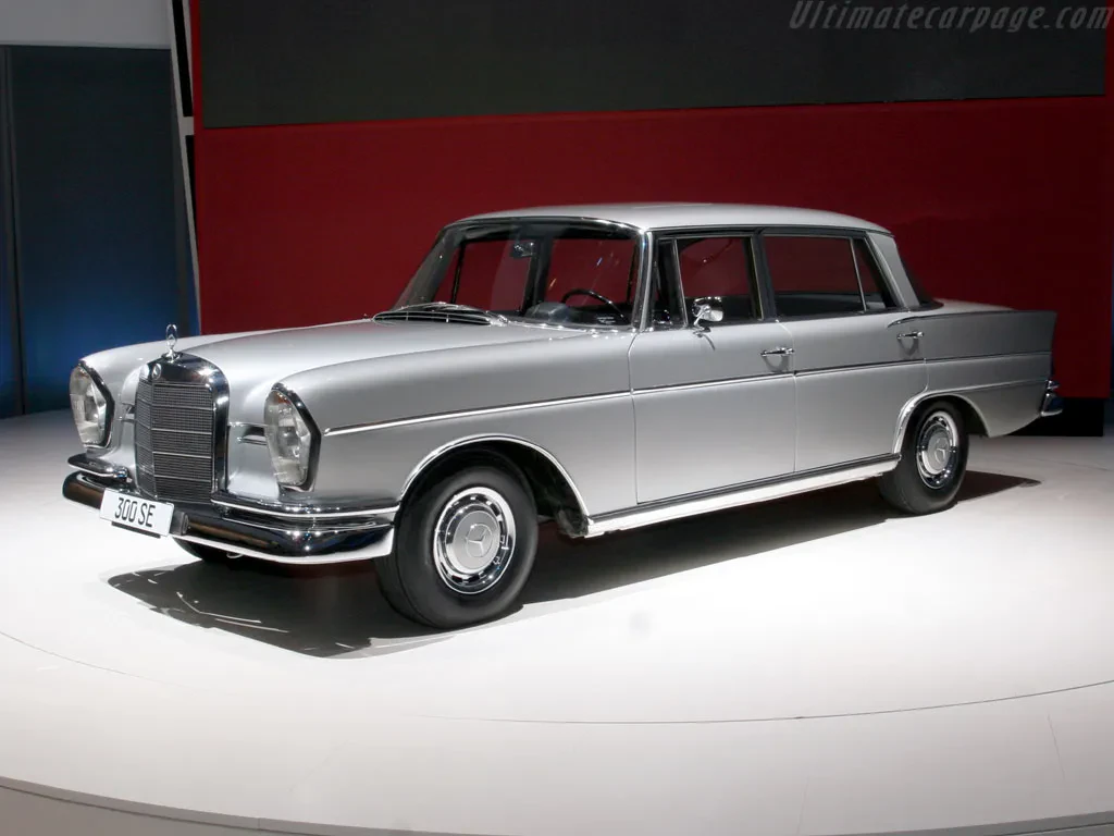 img/3405_digging-deep-into-diecast-mercedes-benz-300-se-2024-models.webp