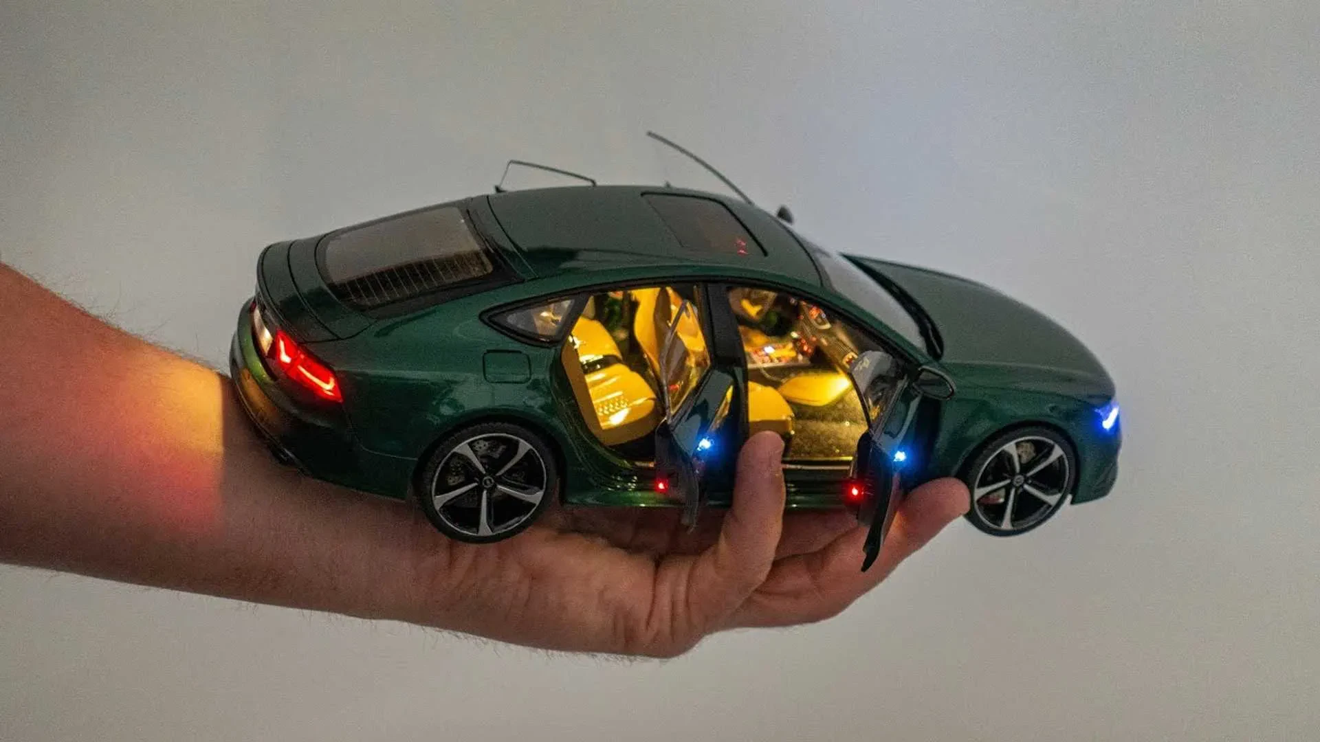 Diecast car scales comparison