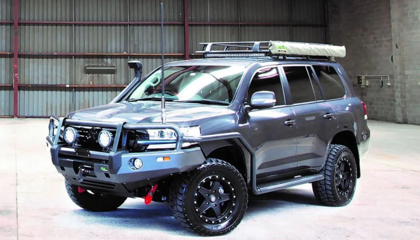 Toyota Land Cruiser 200 Series Diecast