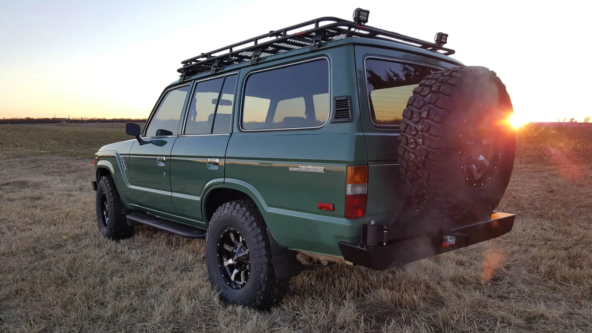 Toyota Land Cruiser FJ60 Diecast Model