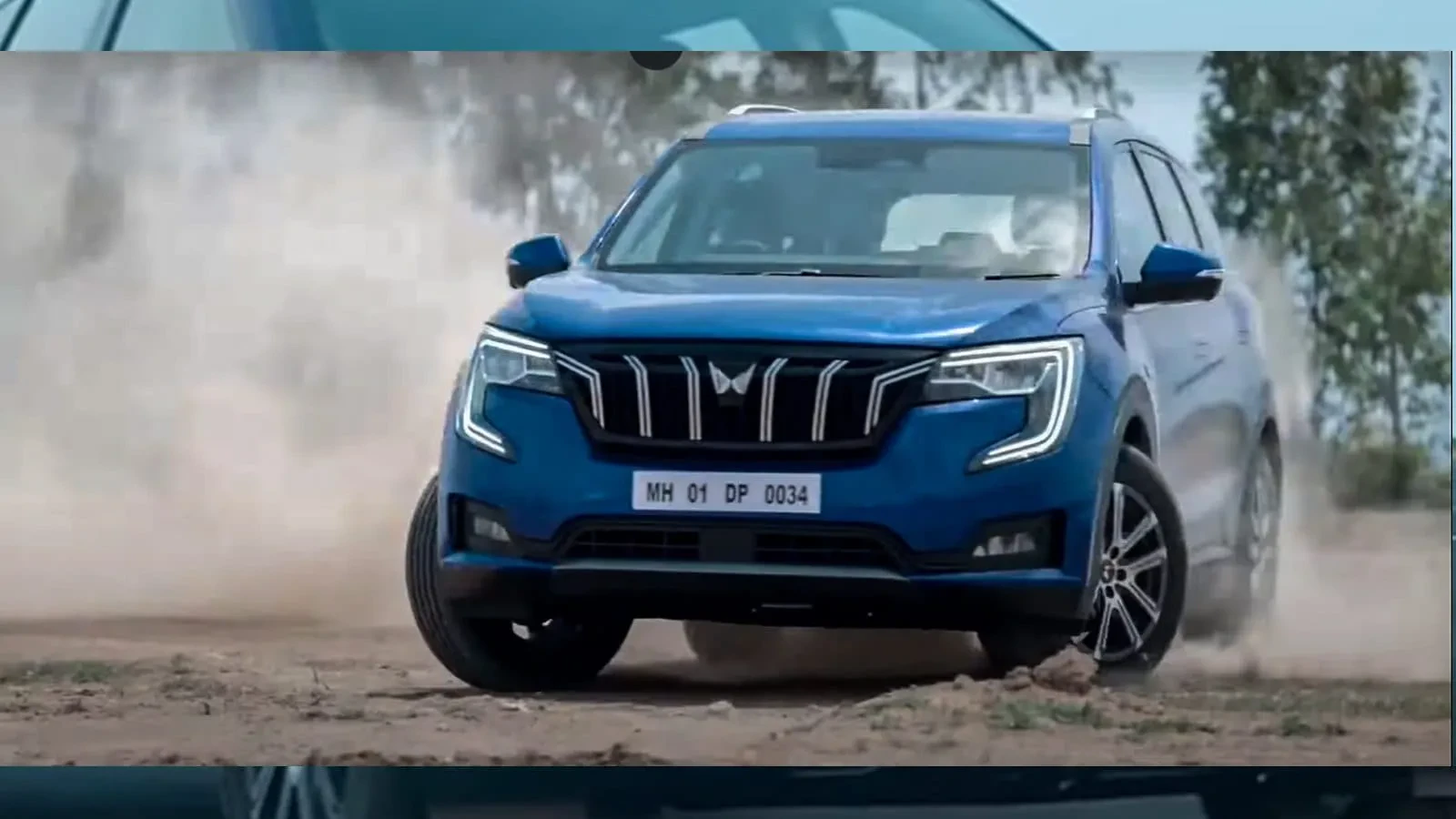 Mahindra XUV700 Diecast Model