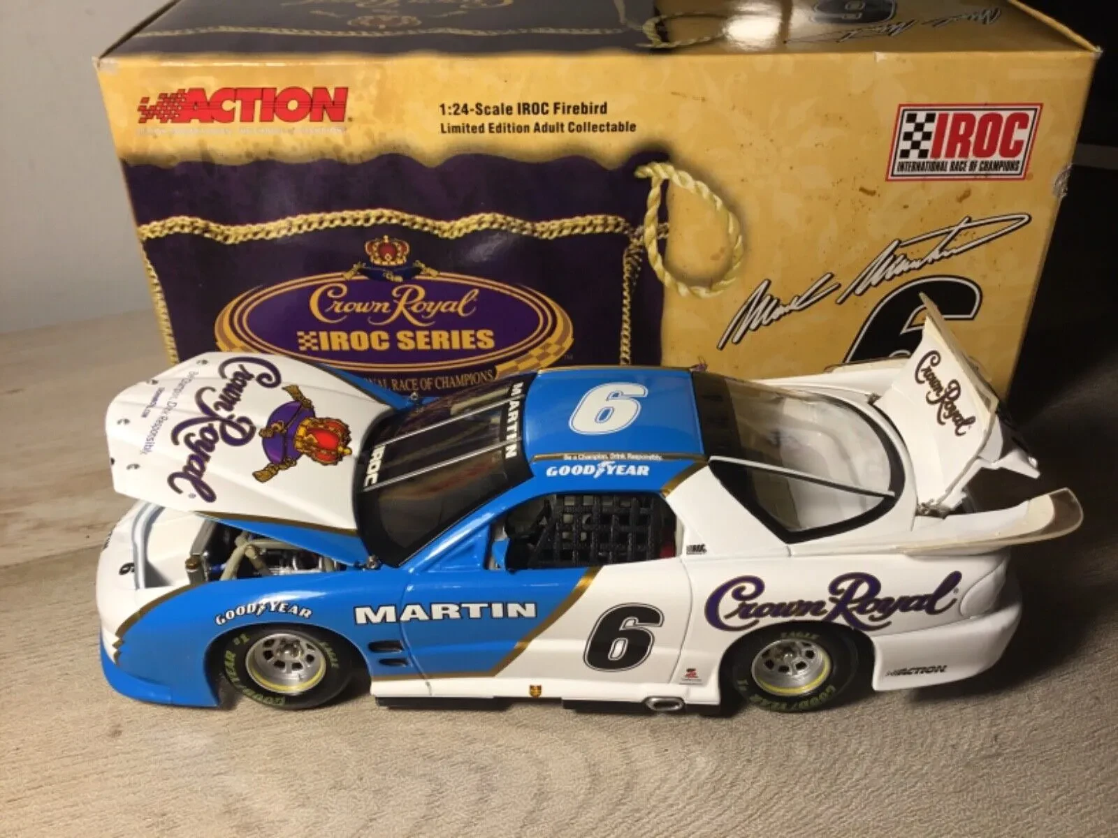 img/3473_mark-martins-iroc-z-diecast-a-detailed-look.webp
