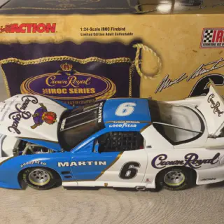img/3473_mark-martins-iroc-z-diecast-a-detailed-look.webp