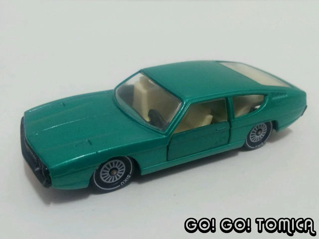 img/3475_diving-deep-into-siku-diecast-2024-a-collectors-journey.webp