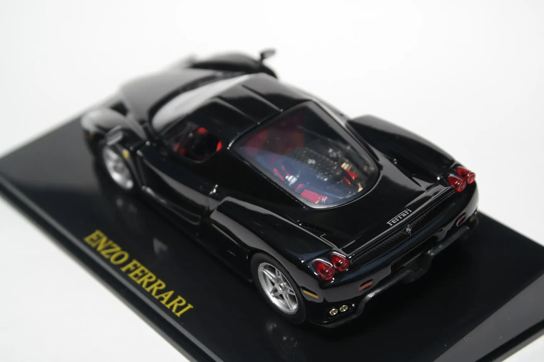 Autoart Ferrari Enzo diecast