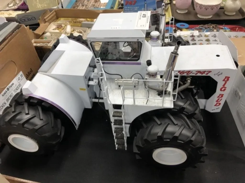 img/3495_big-bud-diecast-a-deep-dive-into-miniature-titans.webp