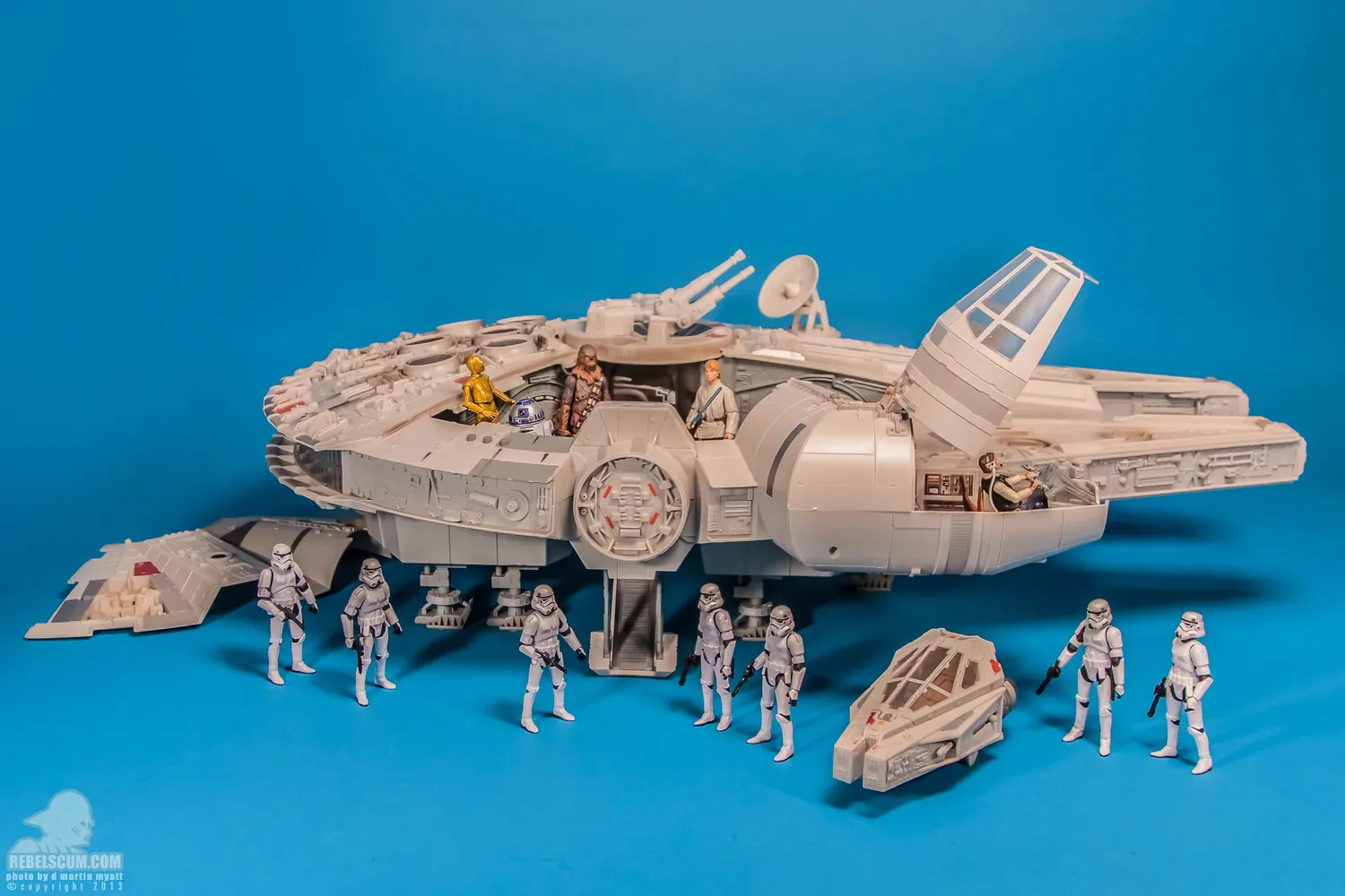img/3500_want-a-millennium-falcon-lets-talk-hot-wheels-diecast.webp