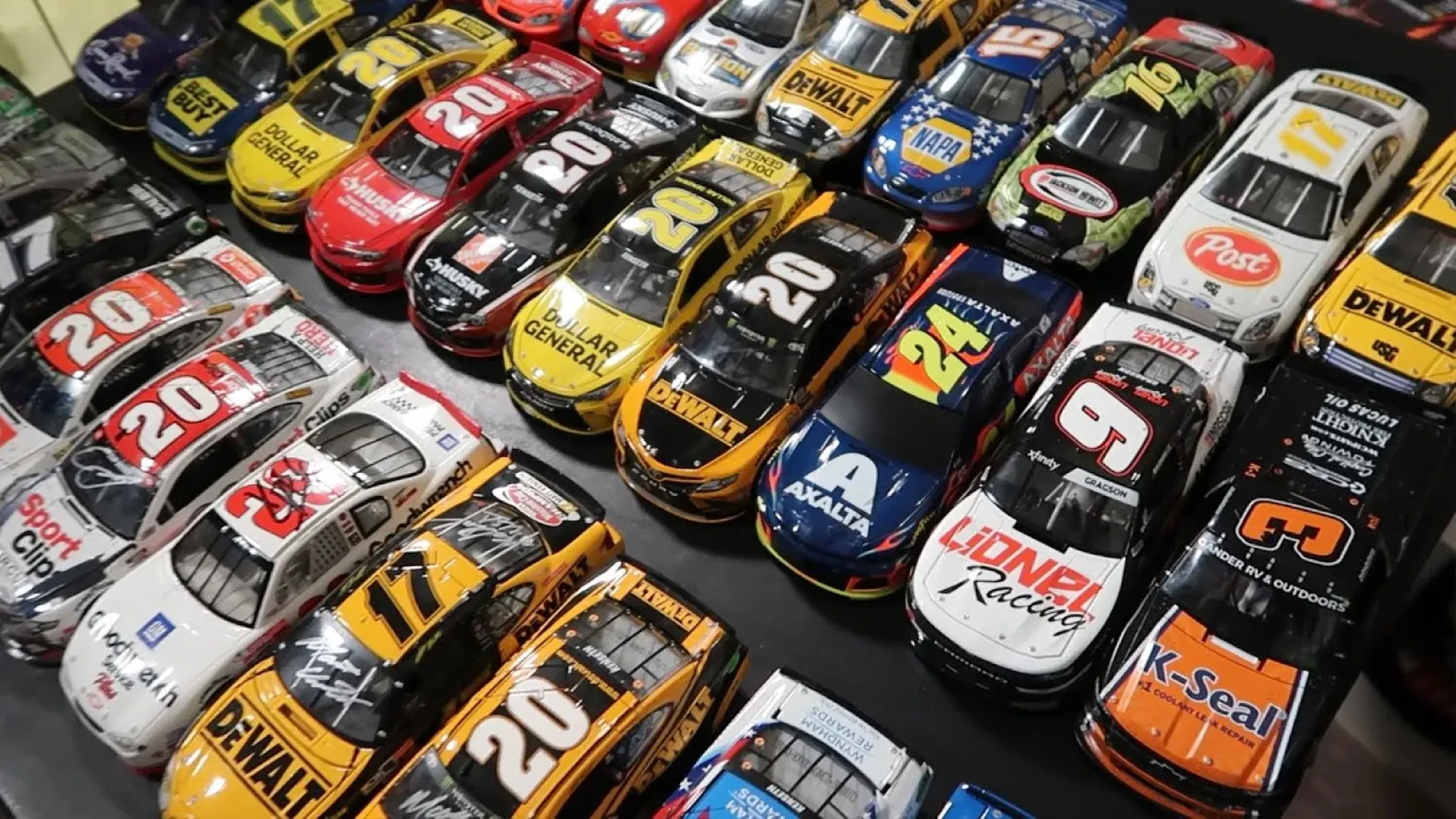 img/3505_so-you-wanna-know-about-nascar-diecast-price-guide-magazines.webp