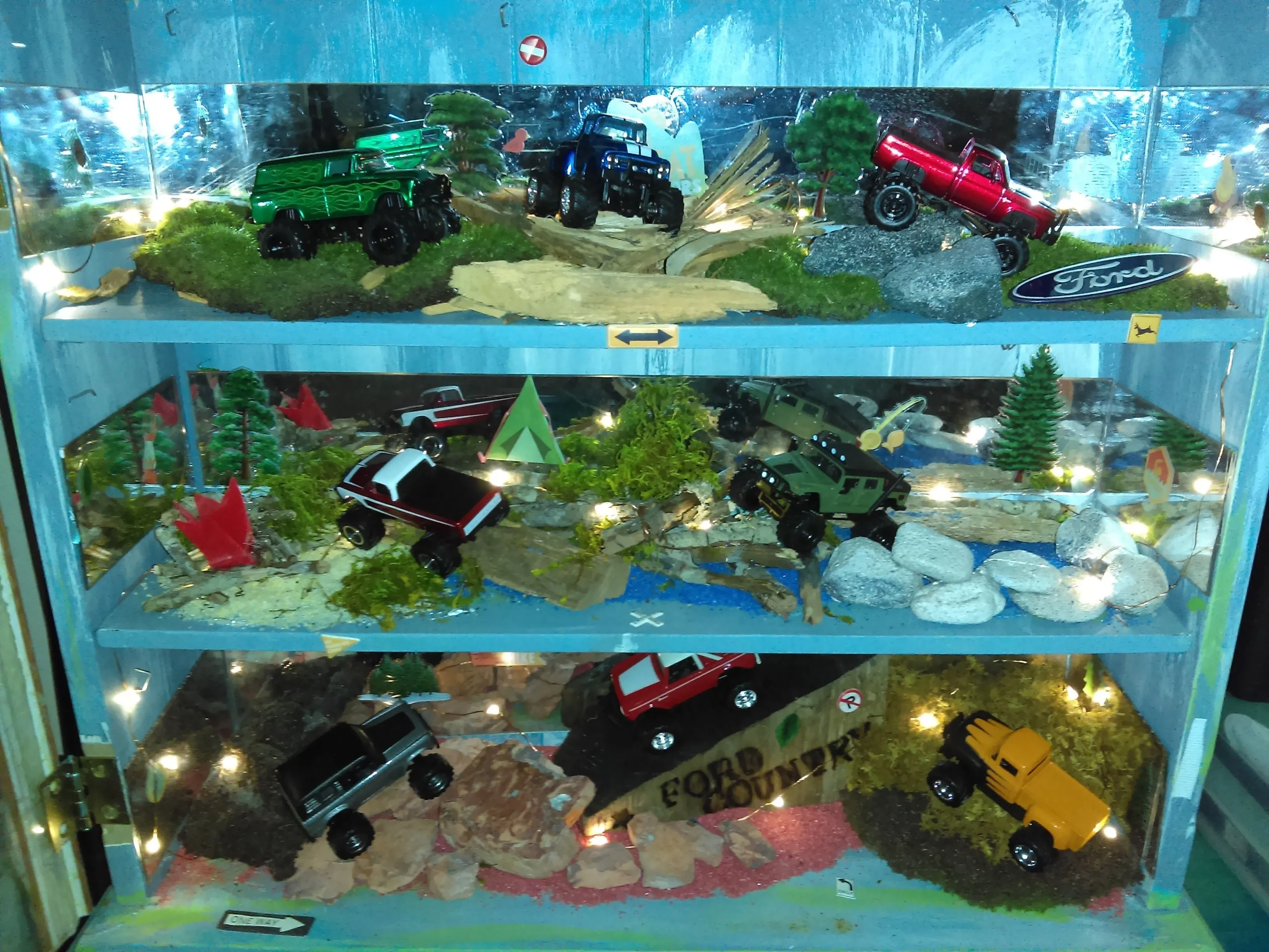 Lion Toys diecast truck display case