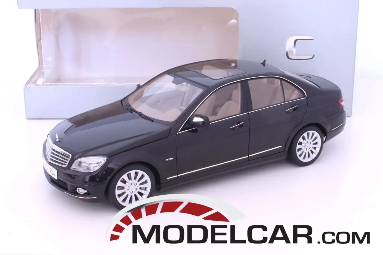 Mercedes A45 diecast 1/18 Autoart