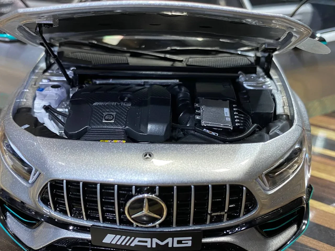 Mercedes A45 diecast 1/24 Spark