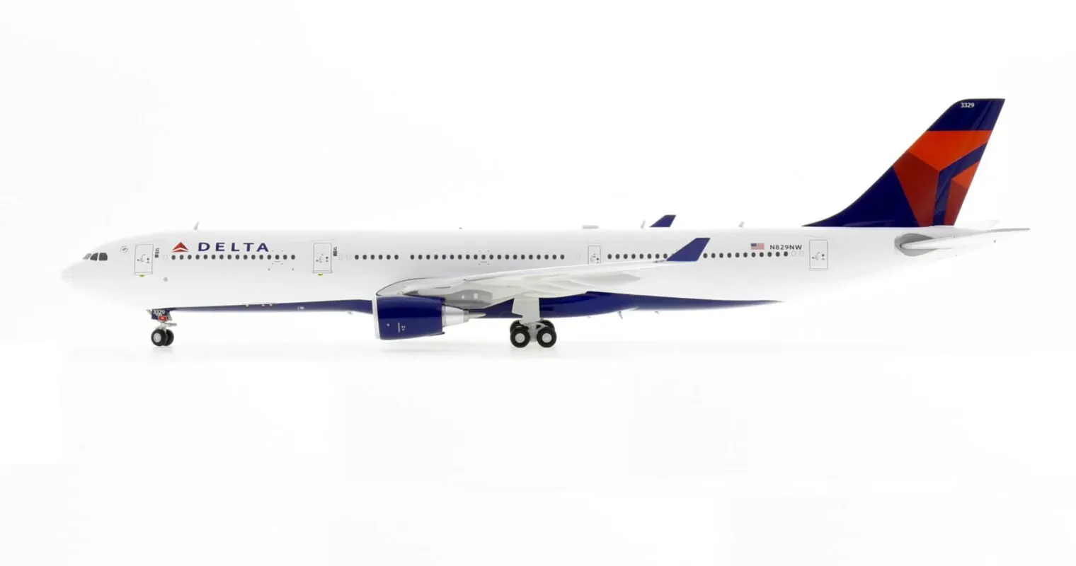 img/3518_geminijets-200-diecast-airliners-a-collectors-deep-dive.webp