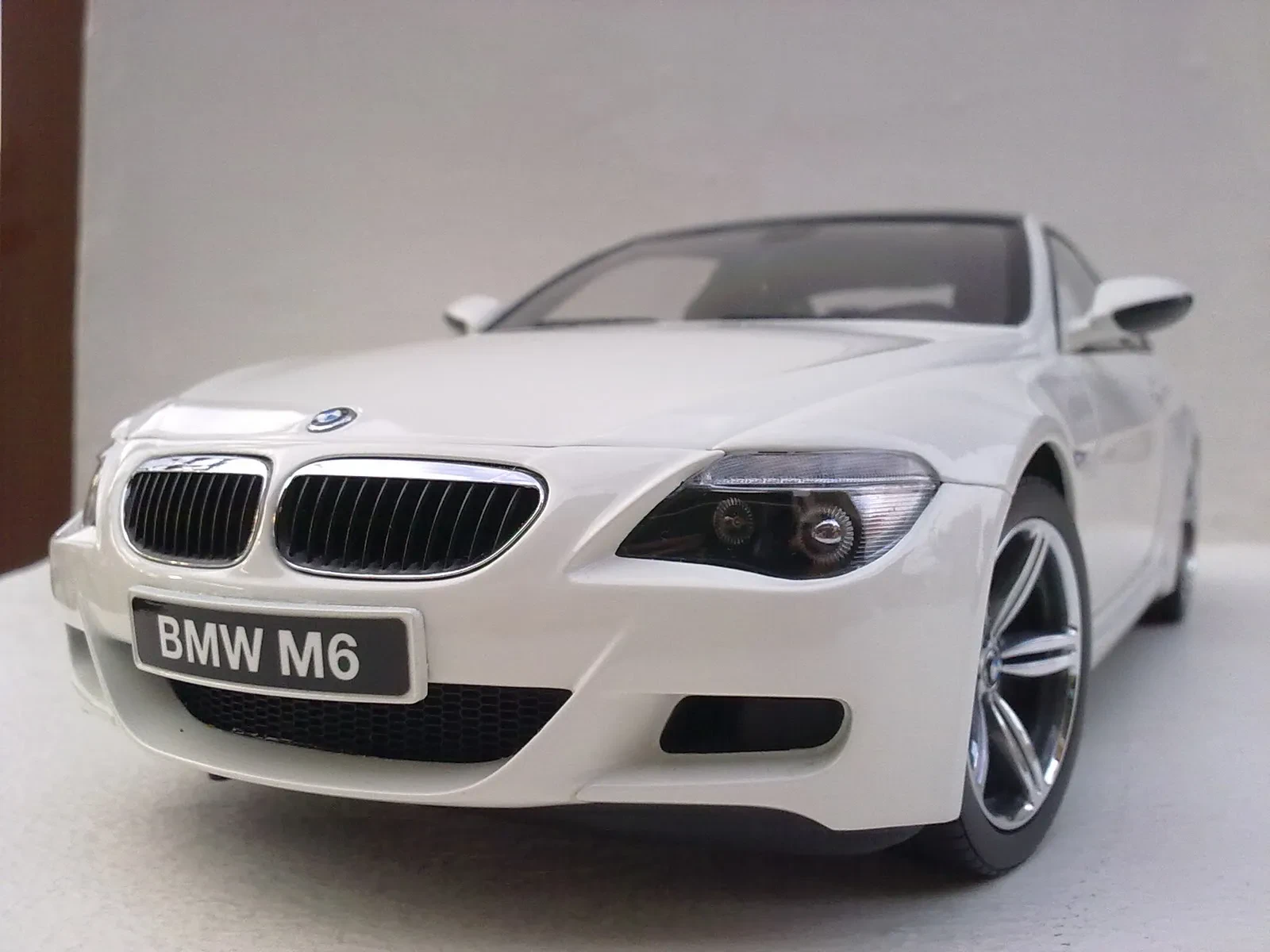 img/3519_your-guide-to-finding-awesome-diecast-bmws-on-aliexpress.webp