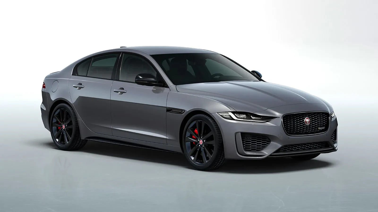 img/3561_jaguar-xe-diecast-models-a-collectors-dream.webp