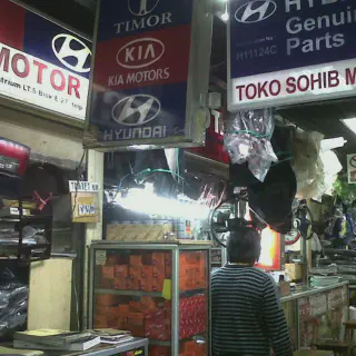 img/3565_hunting-for-miniature-wheels-lets-explore-diecast-car-shops-in-jakarta.webp