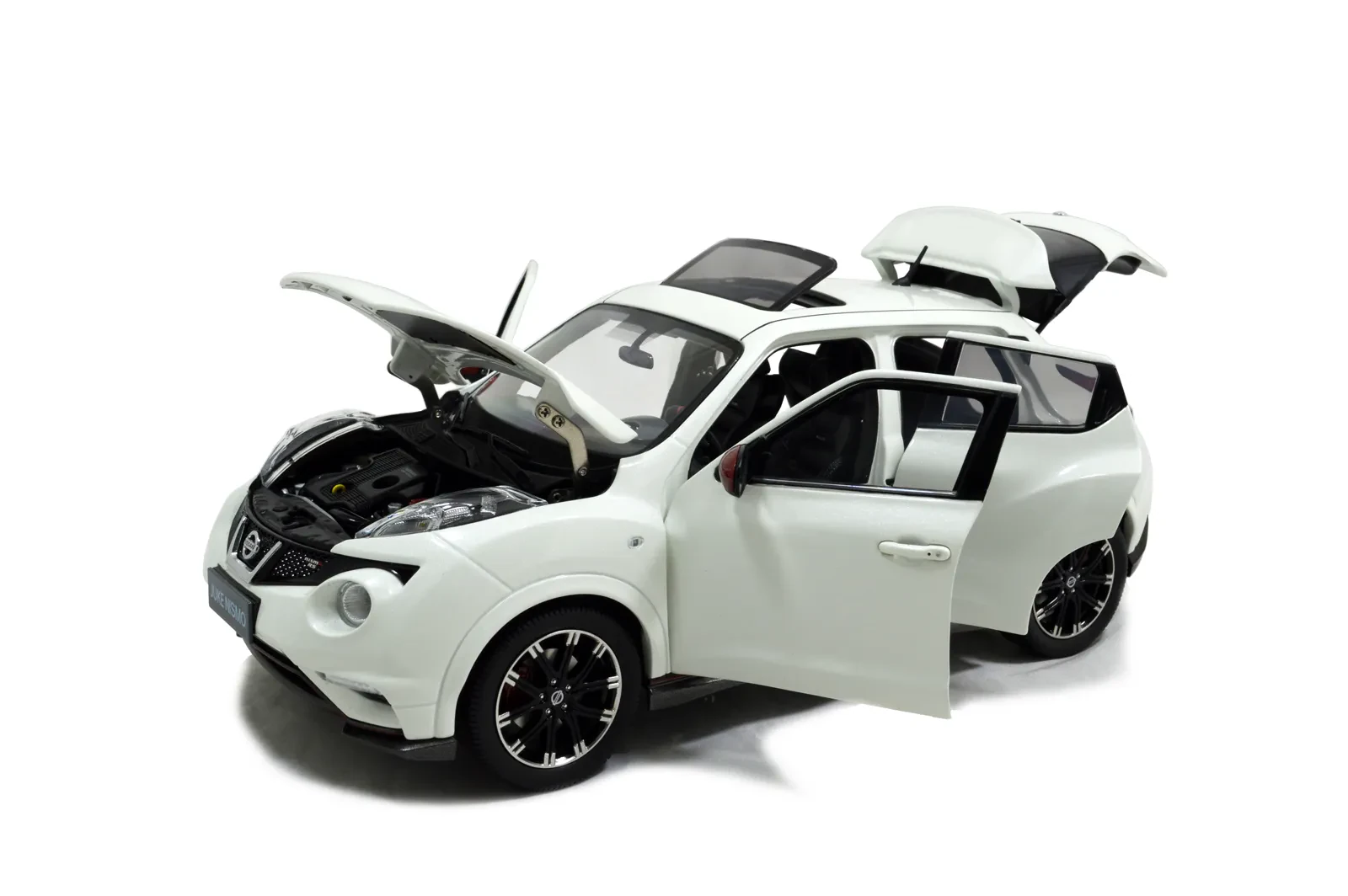 img/3567_lets-explore-the-world-of-diecast-nissan-juke-models.webp