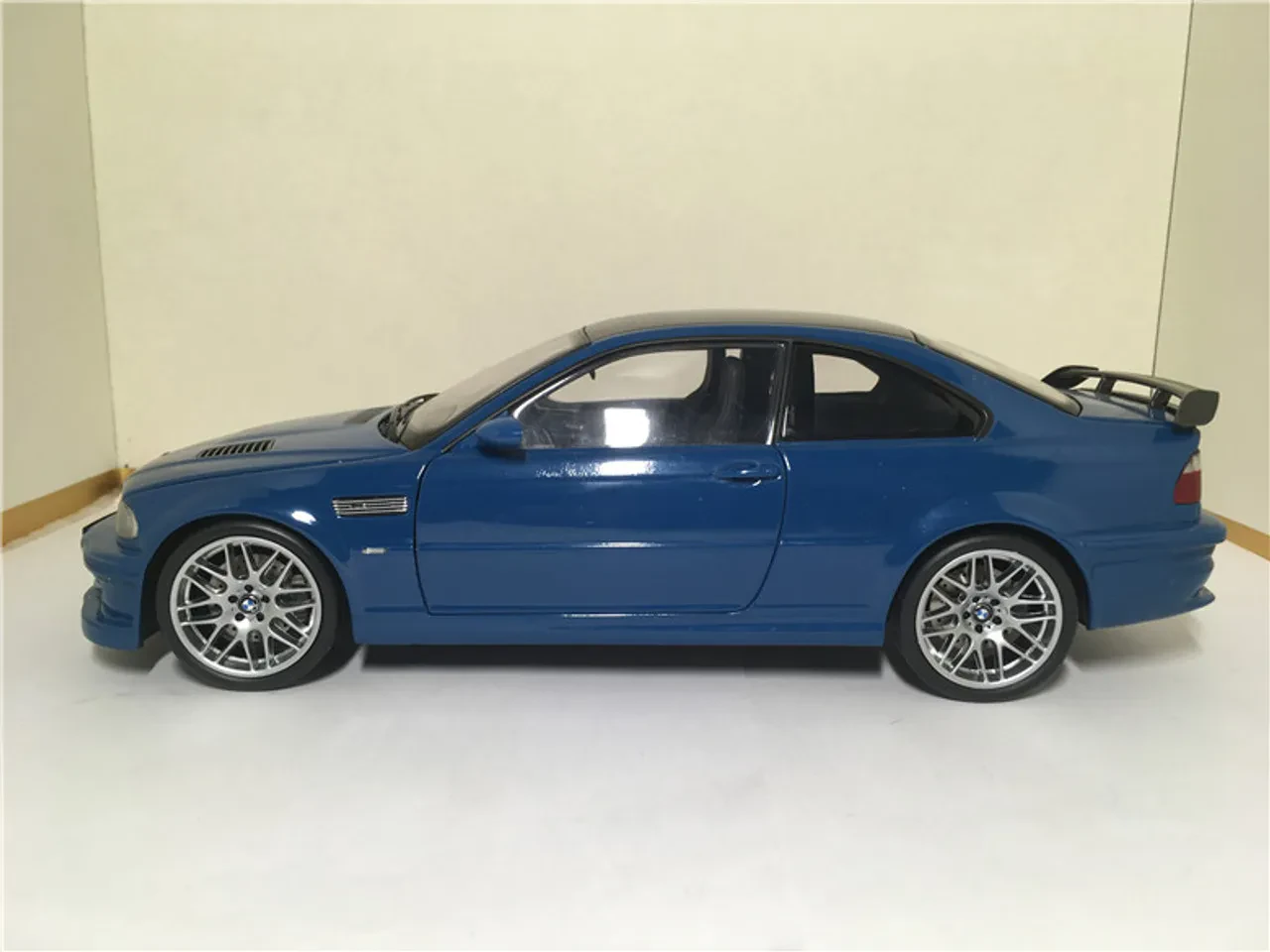 BMW M3 GTR diecast model