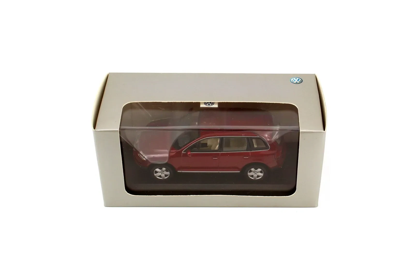 img/3578_digging-into-the-tiny-world-of-vw-touareg-diecast-models.webp