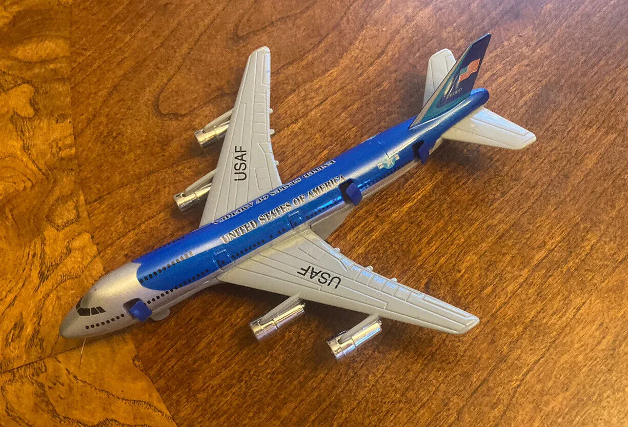 Air Commander 1144 Scale Passenger Plane