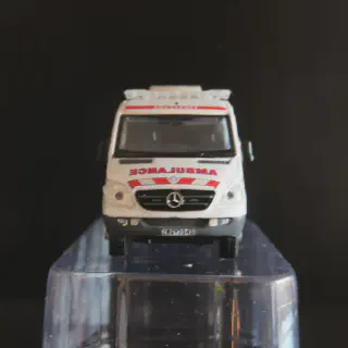 img/3586_whats-the-deal-with-176-scale-diecast-models.webp
