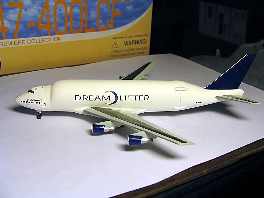 Dragon Wings Boeing 747