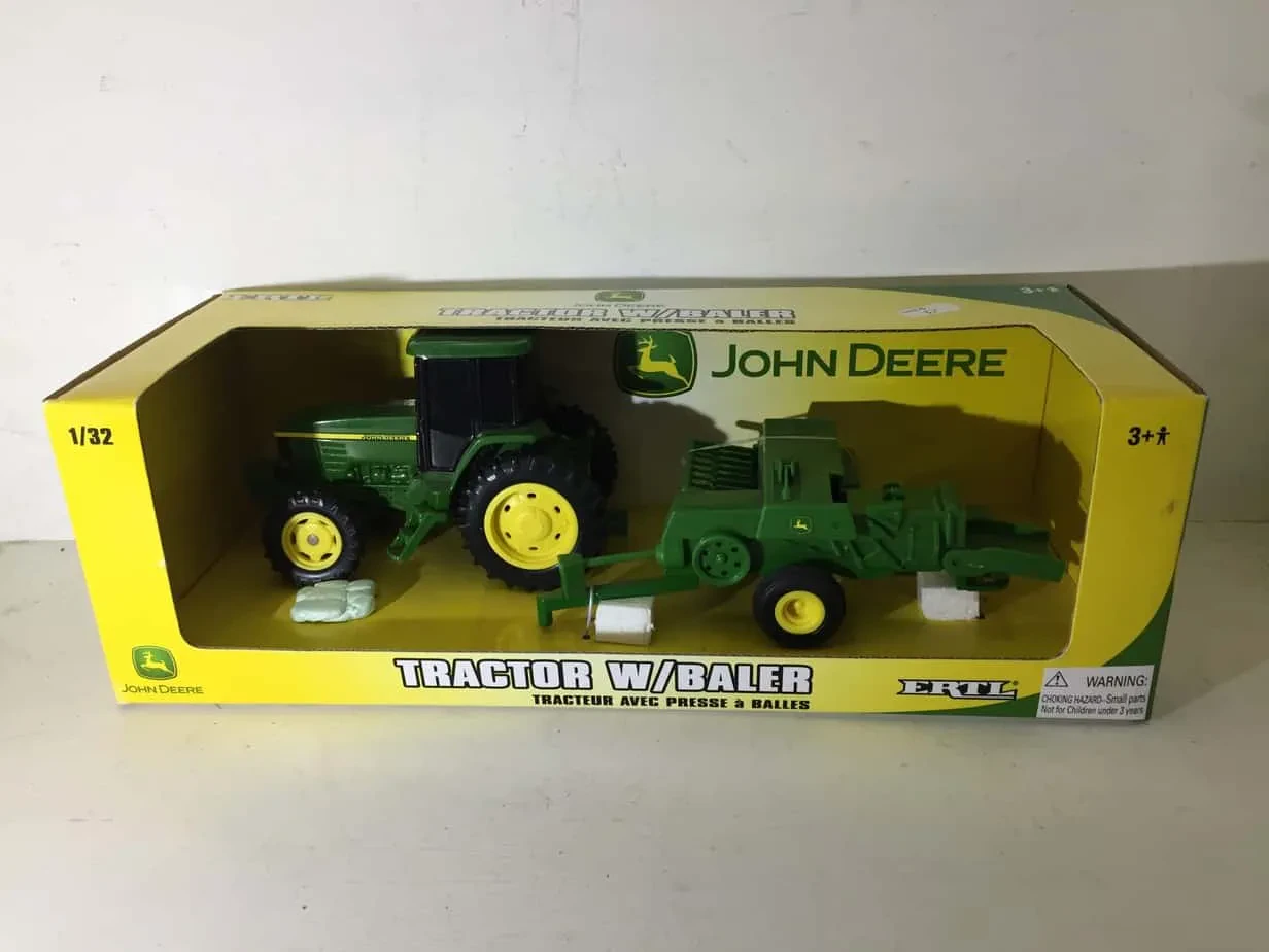 Ertl John Deere Tractor