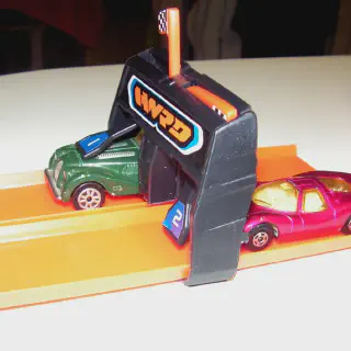 img/3024_diecast-drag-racing-tracks-your-guide-to-tiny-asphalt-adventures.webp