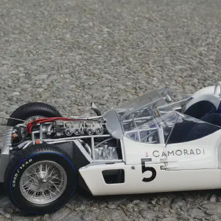 img/3372_diecast-car-collectors-a-deep-dive-into-a-passion.webp